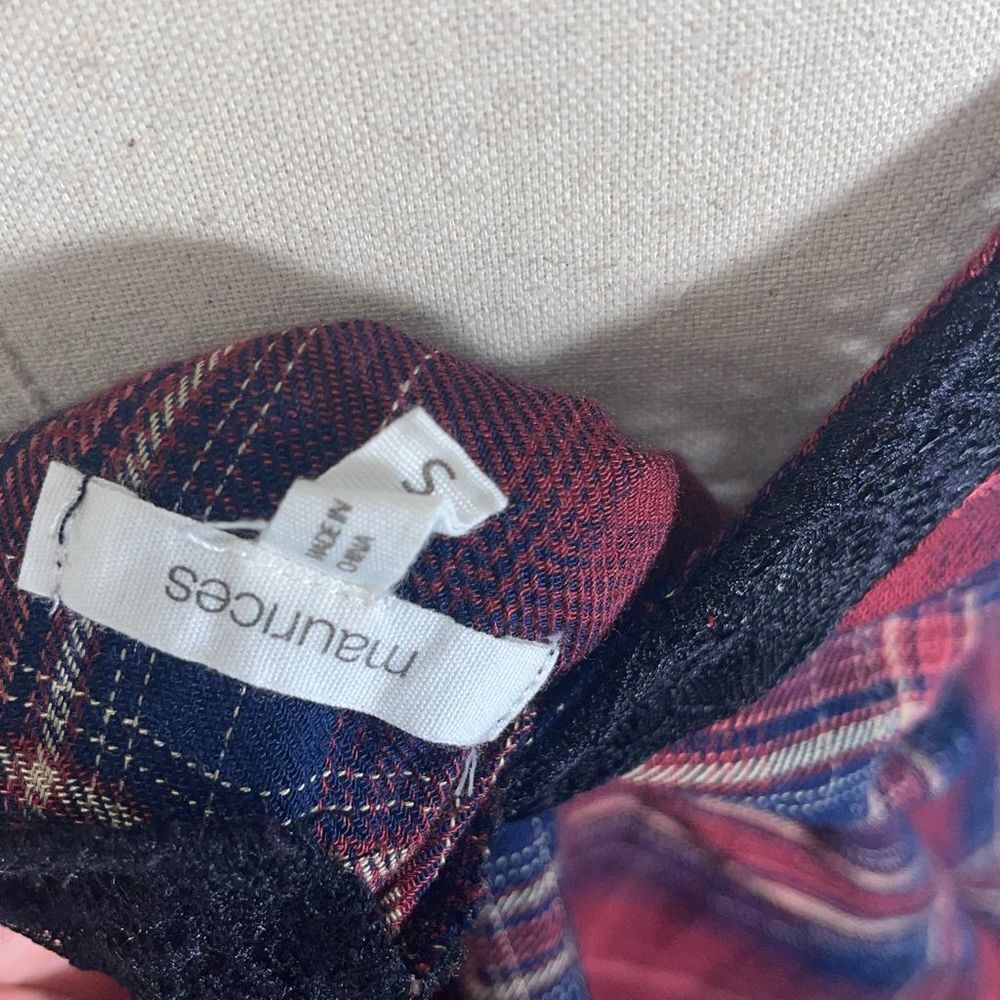 Layering top - EUC- 3/$25 - Picture 5 of 5